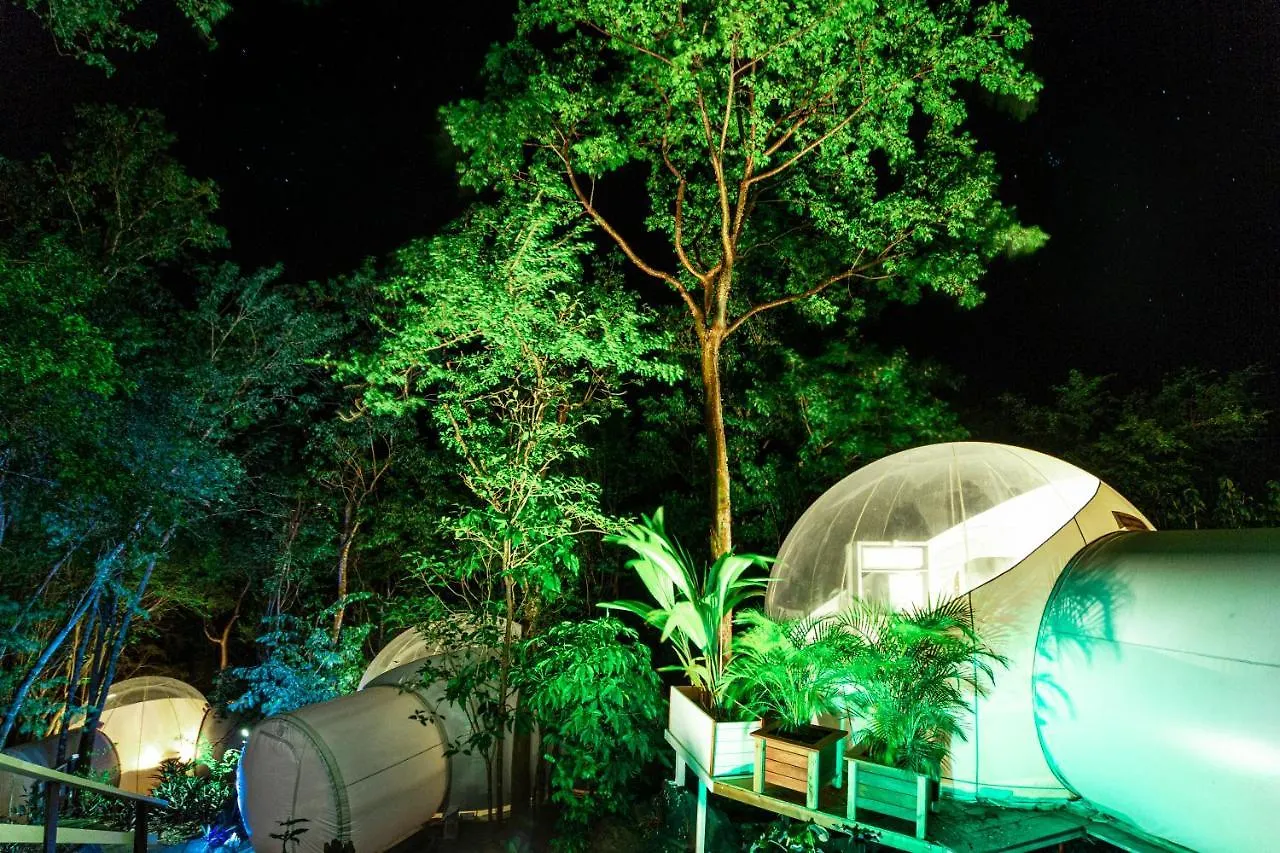 Campismo de Luxo Maisons Bulles Deluxe Hotel Bouillante Guadalupe